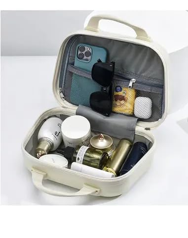 Portable light blue kids travel makeup bag, ideal for little ones to carry their beauty essentials for vacations and sleepovers. www.usmile.toys